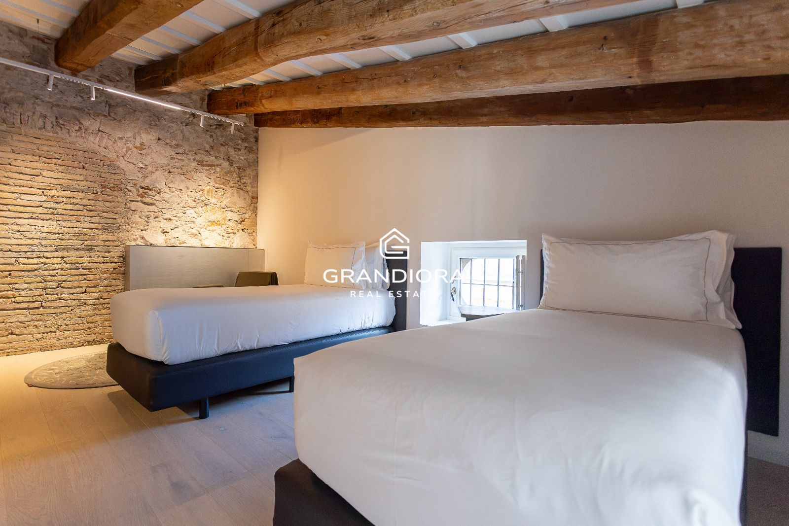 Vivienda de lujo de 245 m² con terraza privada en el Palau Moxó, Barrio Gótico - Imagen 32