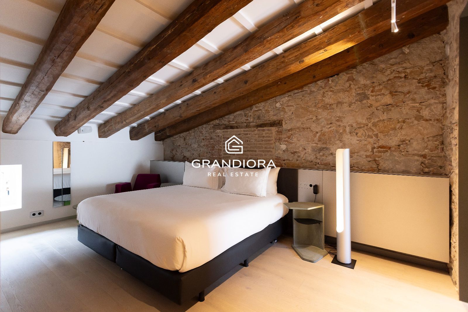 Vivienda de lujo de 245 m² con terraza privada en el Palau Moxó, Barrio Gótico - Imagen 40