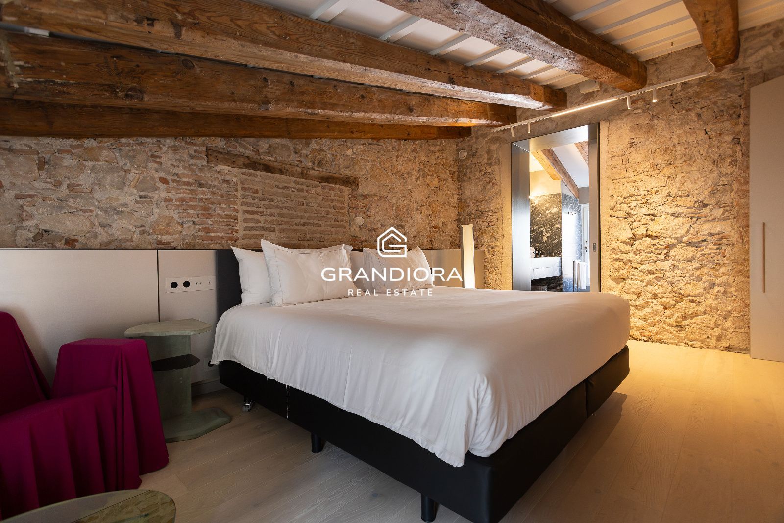 Vivienda de lujo de 245 m² con terraza privada en el Palau Moxó, Barrio Gótico - Imagen 41