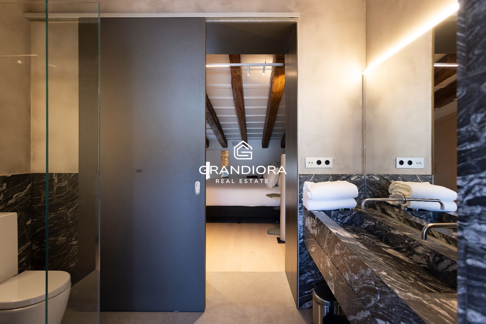 Vivienda de lujo de 245 m² con terraza privada en el Palau Moxó, Barrio Gótico - Imagen 45