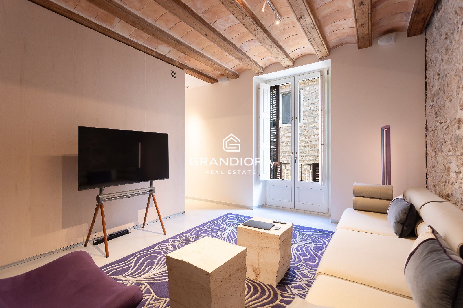 Dúplex de 150 m² con terraza y vistas a Sant Just en el Palau Moxó, Barrio Gótico - Imagen 4