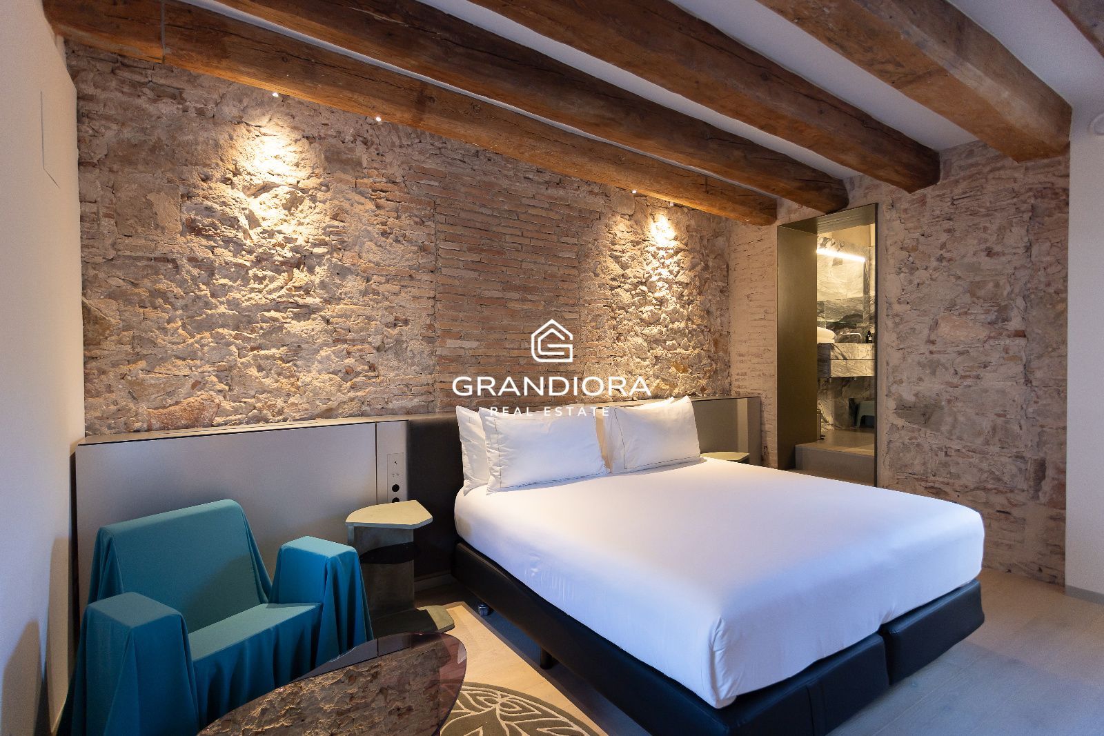 Dúplex de 150 m² con terraza y vistas a Sant Just en el Palau Moxó, Barrio Gótico - Imagen 21