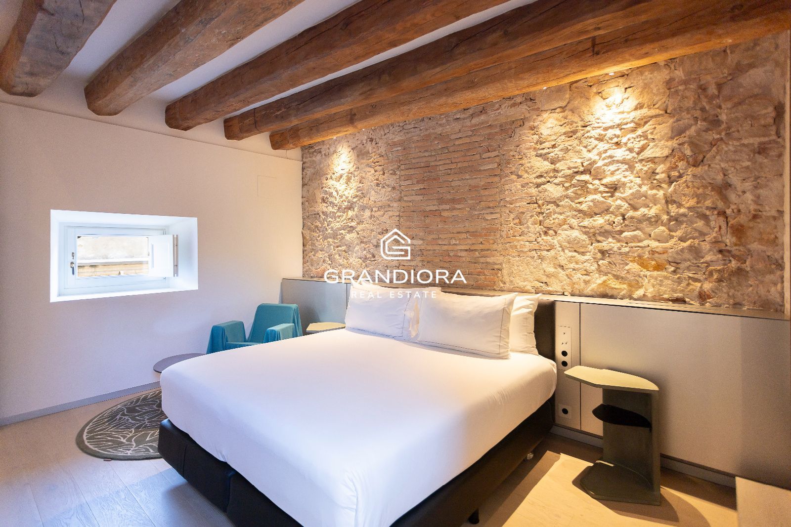 Dúplex de 150 m² con terraza y vistas a Sant Just en el Palau Moxó, Barrio Gótico - Imagen 23