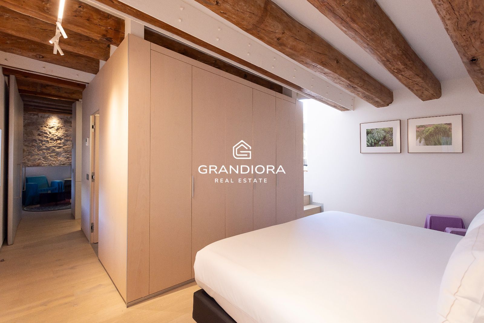 Dúplex de 150 m² con terraza y vistas a Sant Just en el Palau Moxó, Barrio Gótico - Imagen 29