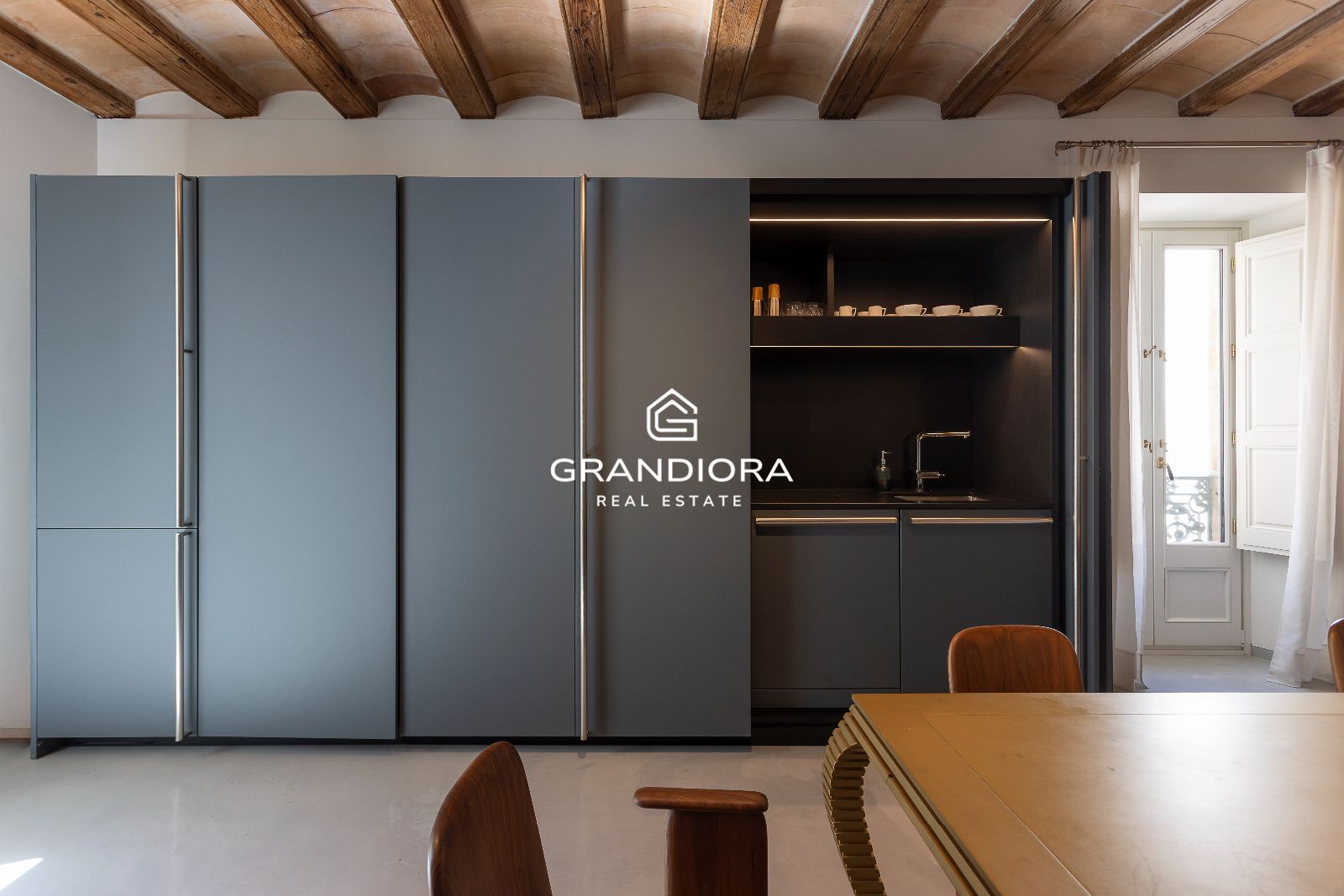 Dúplex de 190 m² con terraza de 35 m² en el Palau Moxó, Barrio Gótico - Imagen 3