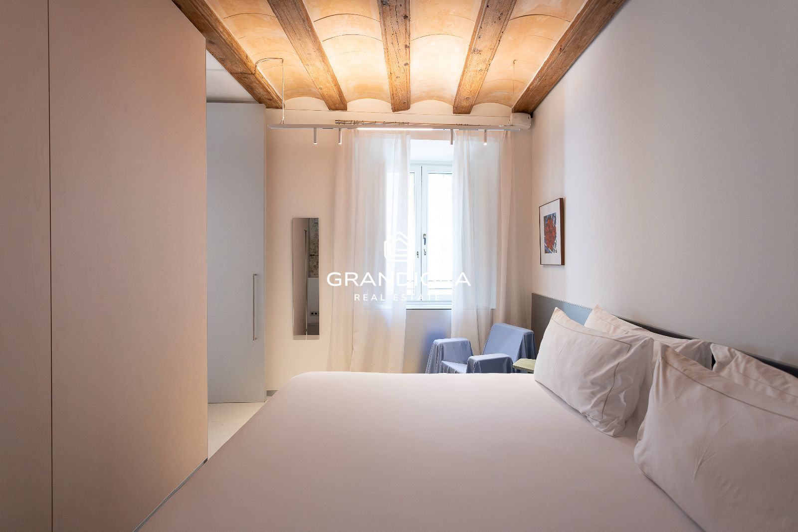 Dúplex de 190 m² con terraza de 35 m² en el Palau Moxó, Barrio Gótico - Imagen 21