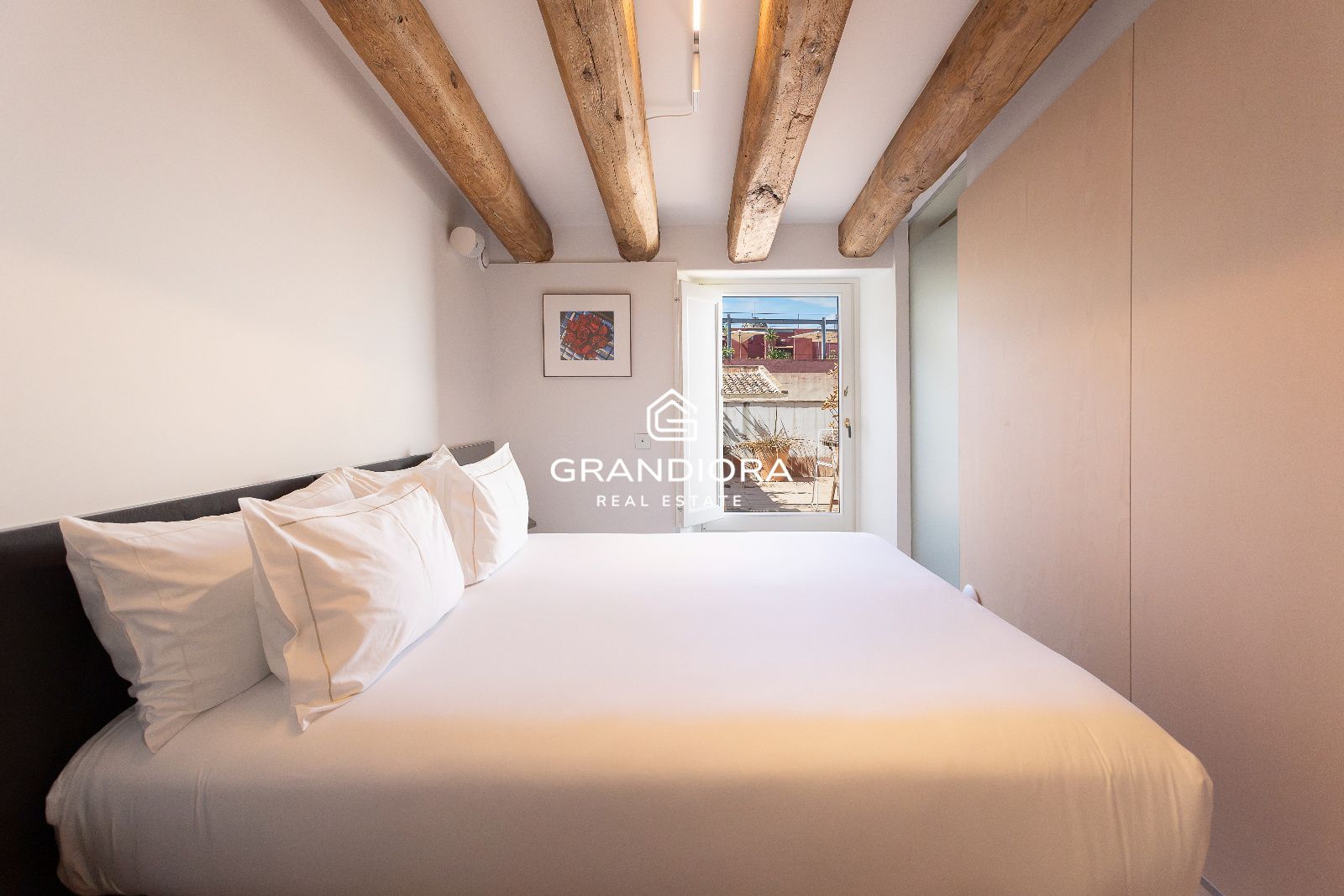 Dúplex de 190 m² con terraza de 35 m² en el Palau Moxó, Barrio Gótico - Imagen 28