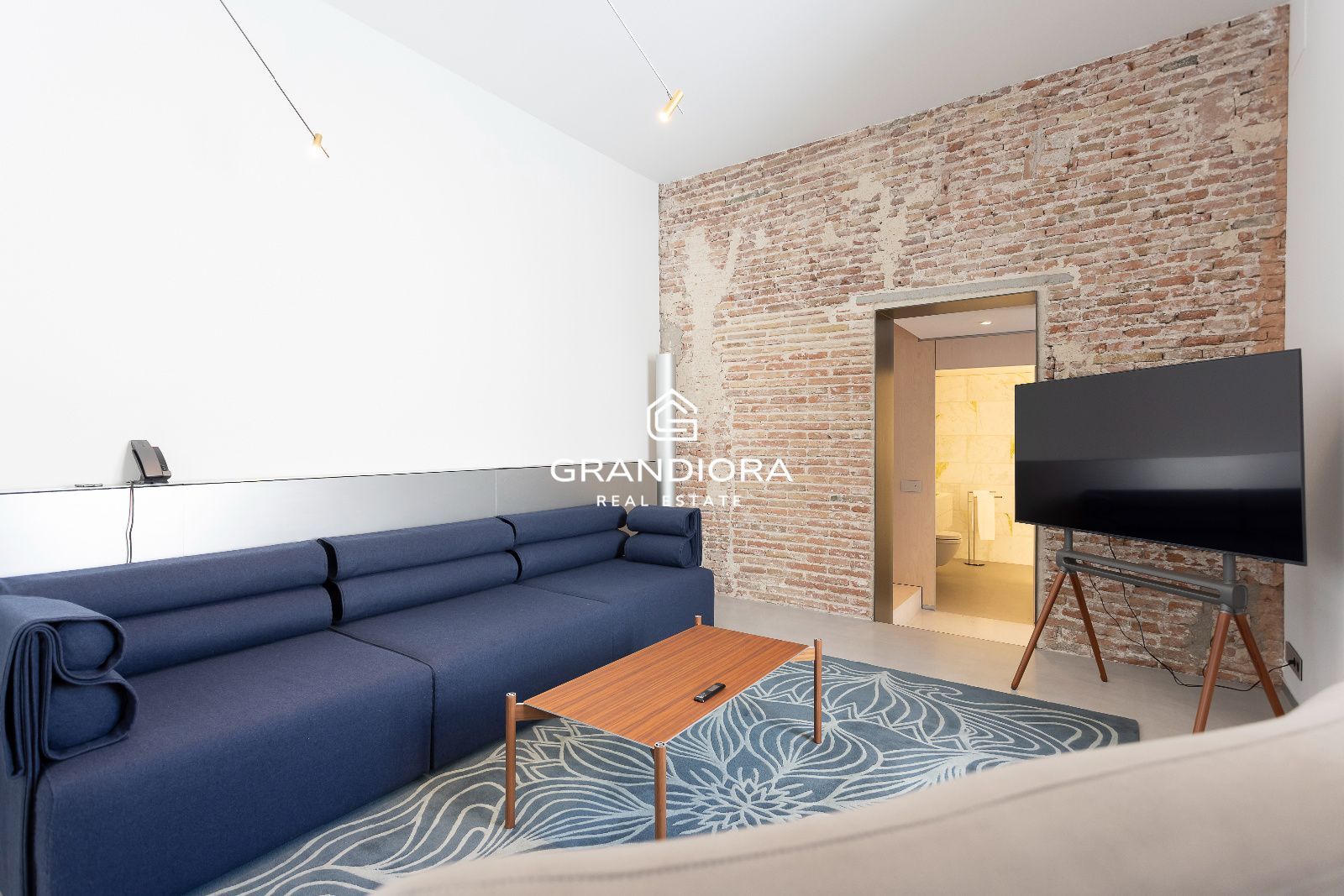 Dúplex tipo loft de 140 m² con patio privado en el Palau Moxó, Barrio Gótico - Imagen 13