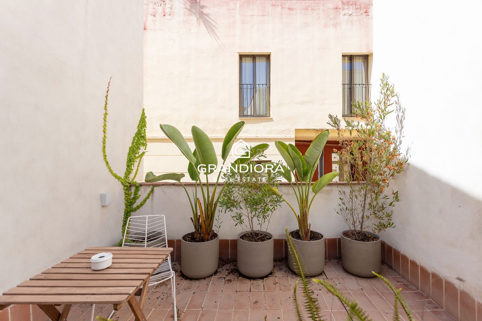 Dúplex tipo loft de 140 m² con patio privado en el Palau Moxó, Barrio Gótico - Imagen 20