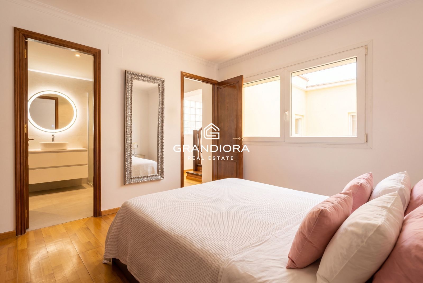 Casa de 5 habitaciones en Passatge de l'Encarnació, Barcelona - Imagen 13