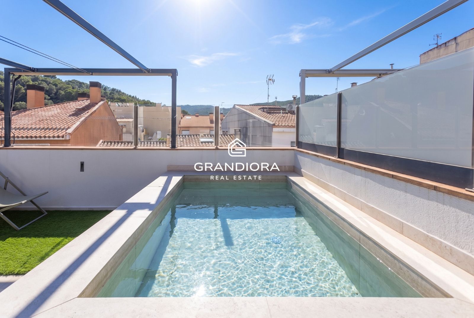 ÁTICO DÚPLEX CON PISCINA PRIVADA EN EL CENTRO DE ARENYS DE MUNT - Imagen 2