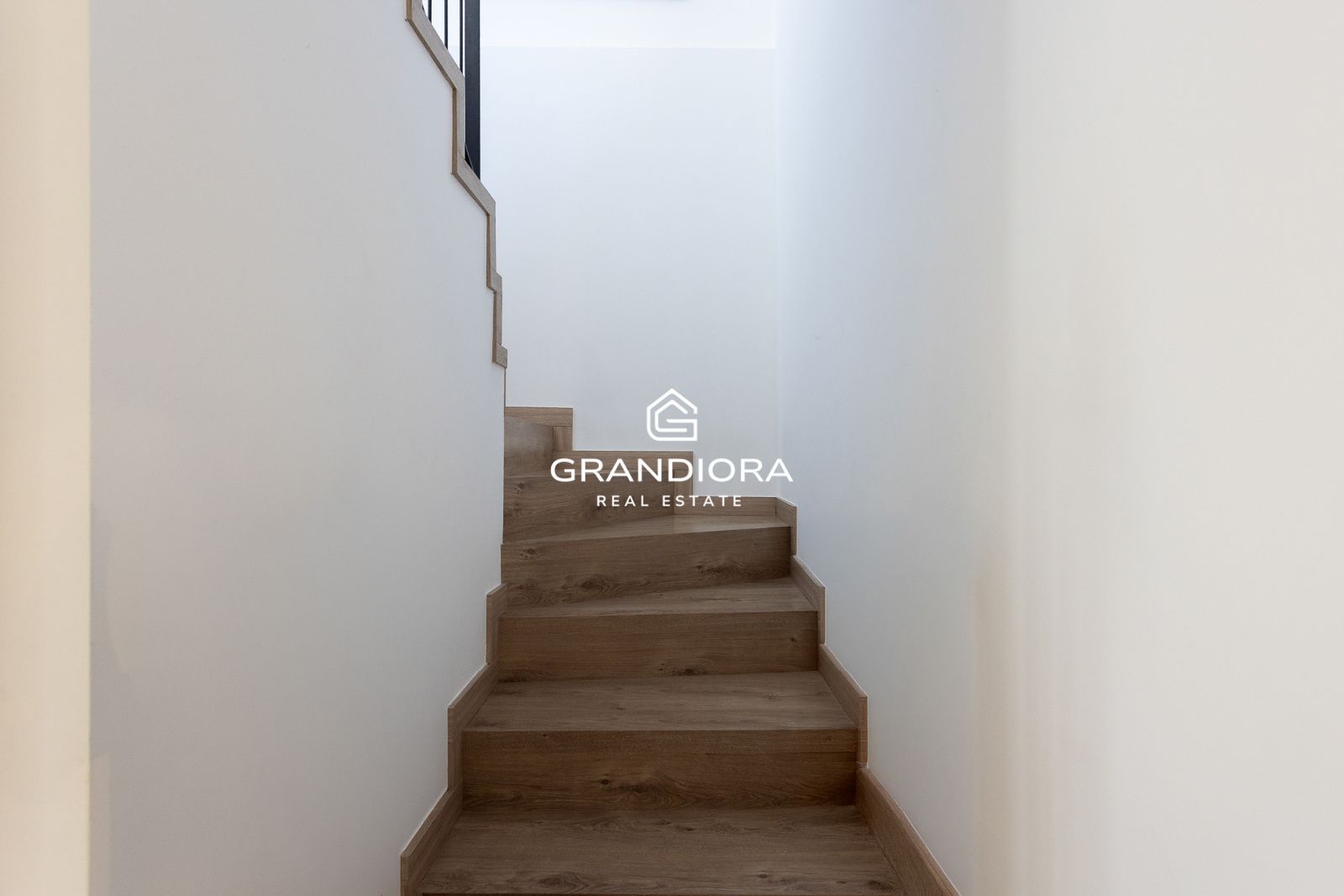 ÁTICO DÚPLEX CON PISCINA PRIVADA EN EL CENTRO DE ARENYS DE MUNT - Imagen 19