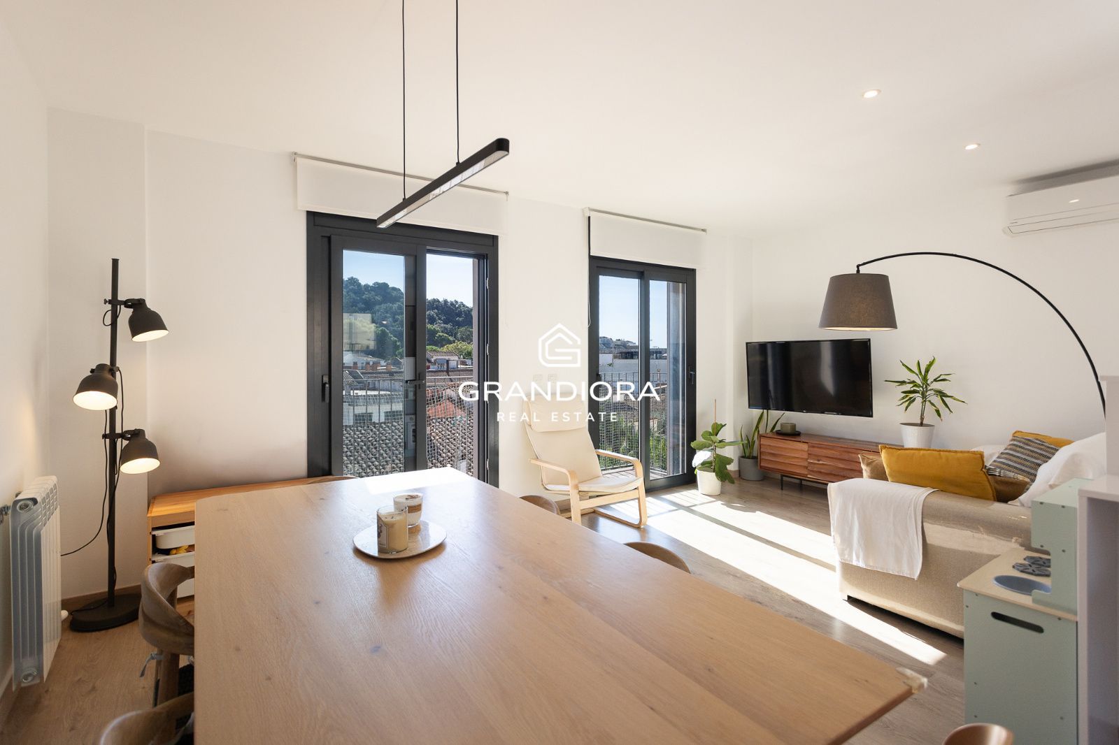 ÁTICO DÚPLEX CON PISCINA PRIVADA EN EL CENTRO DE ARENYS DE MUNT - Imagen 13