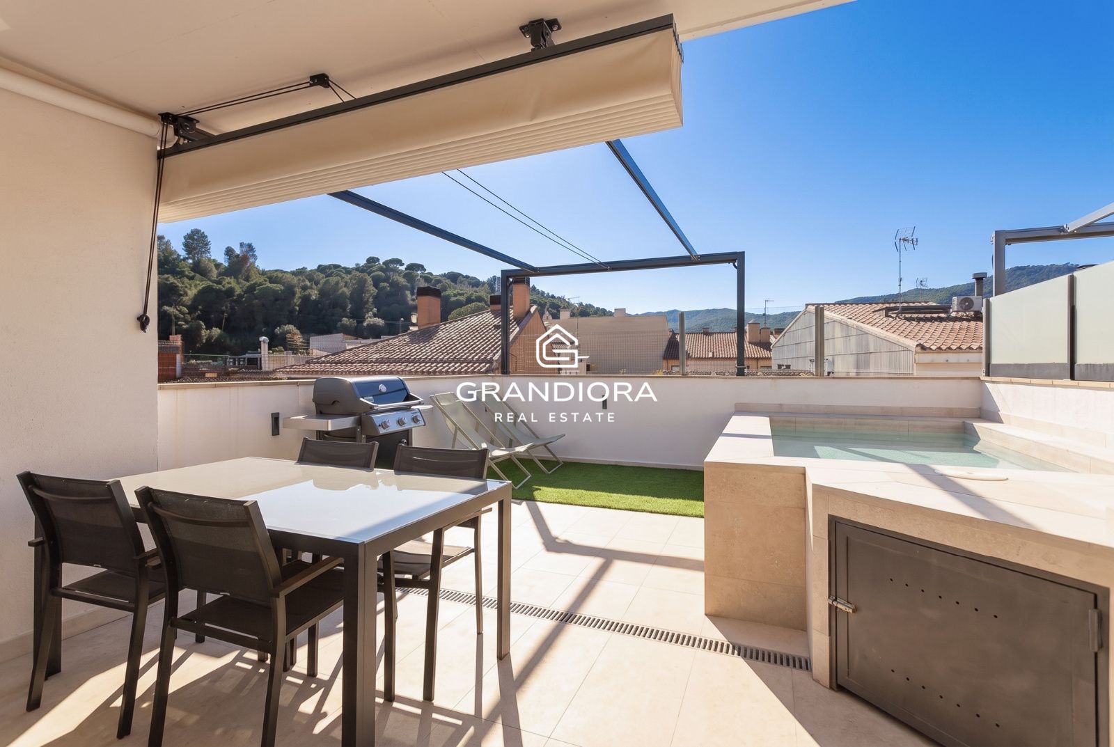 ÁTICO DÚPLEX CON PISCINA PRIVADA EN EL CENTRO DE ARENYS DE MUNT - Imagen 42