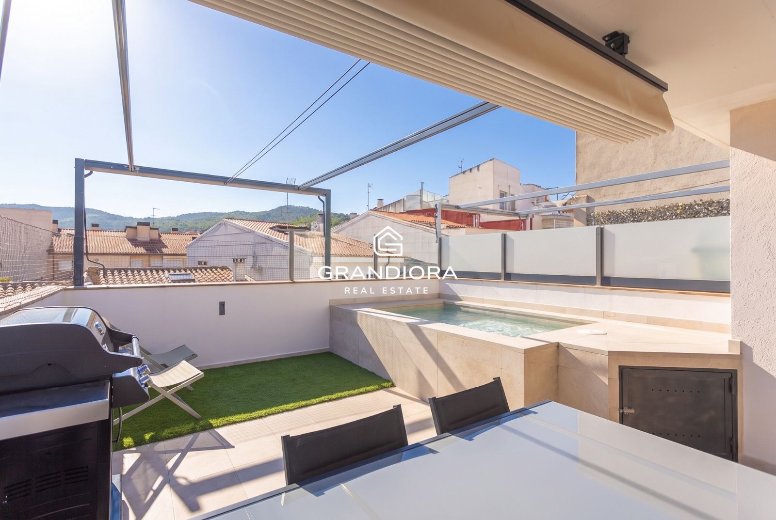 ÁTICO DÚPLEX CON PISCINA PRIVADA EN EL CENTRO DE ARENYS DE MUNT - Imagen 1