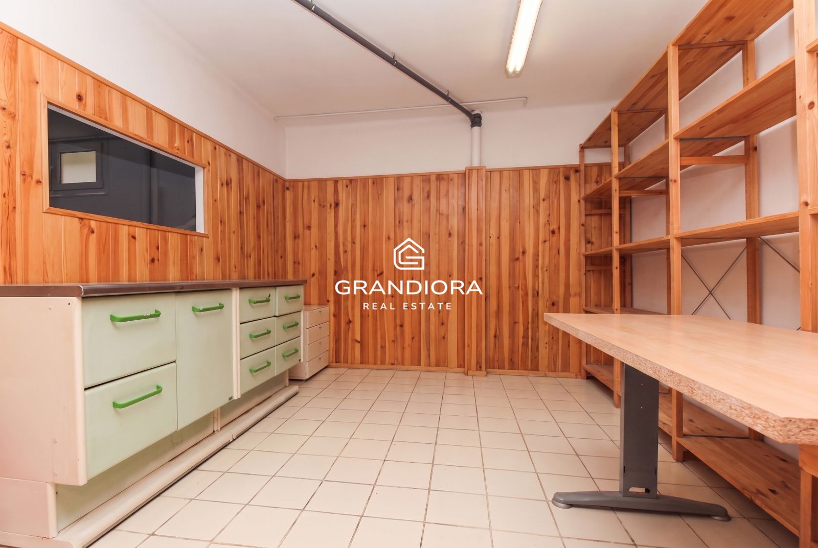Espectacular vivienda unifamiliar de diseño con piscina climatizada y vistas al Tibidabo en Barberà del Vallès - Imagen 43