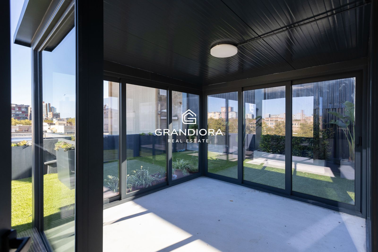 Loft de diseño de dos plantas con terraza y gran balcón en el 22@, Poblenou - Imagen 34