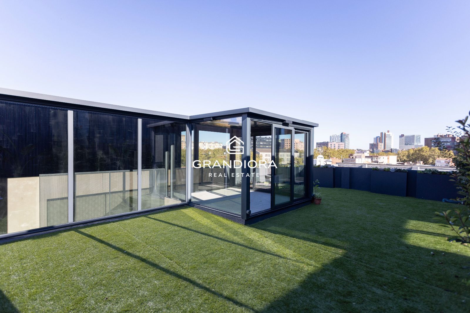Loft de diseño de dos plantas con terraza y gran balcón en el 22@, Poblenou - Imagen 35