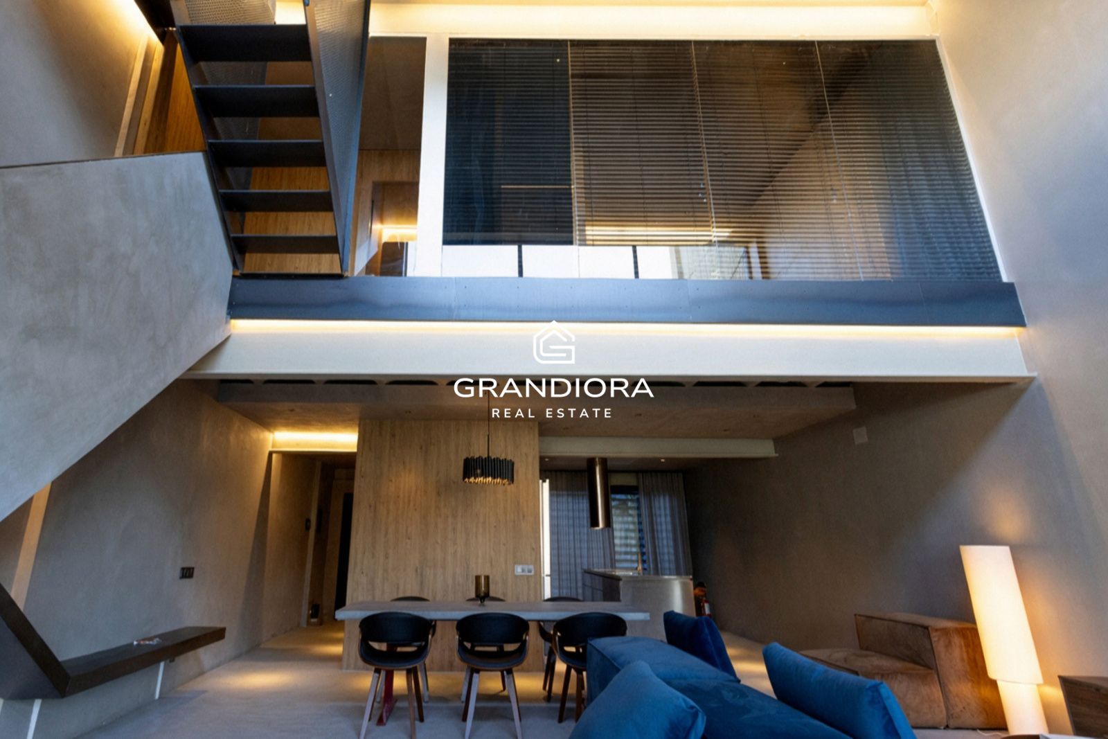 Loft de diseño de dos plantas con terraza y gran balcón en el 22@, Poblenou - Imagen 1