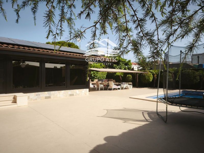 Chalet Independiente en venta Burriana, Castellón. Ref: 1355. Grupo Atic