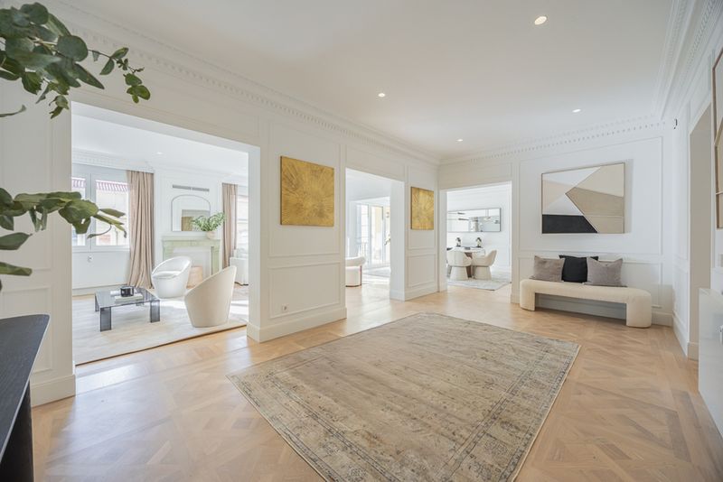 Flat for sale Madrid. Ref: 1081. Homecollection