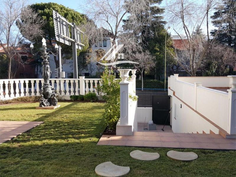 Chalet Independiente en venta Madrid. Ref: 1458. Grupo Inmobiliario Madrid 24