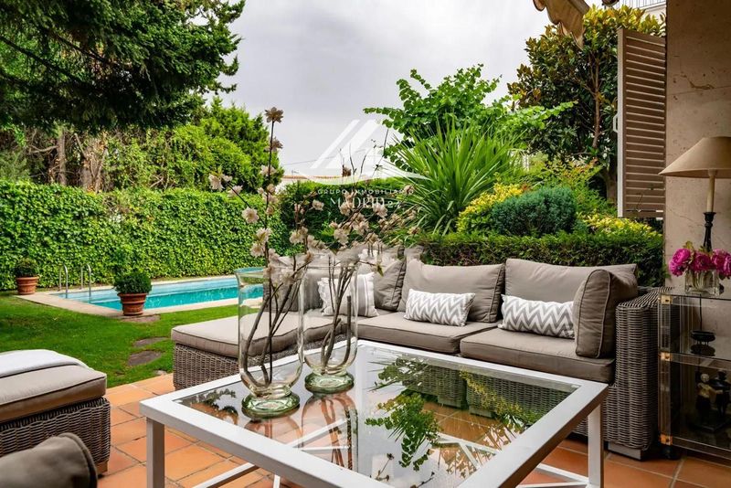 Adosado en venta Madrid. Ref: 1459. Grupo Inmobiliario Madrid 24