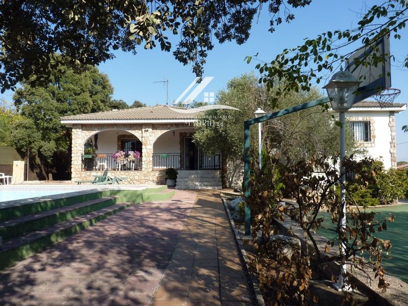 Casa en venta Nuevo Baztan, Madrid. Ref: 1962. Grupo Inmobiliario Madrid 24