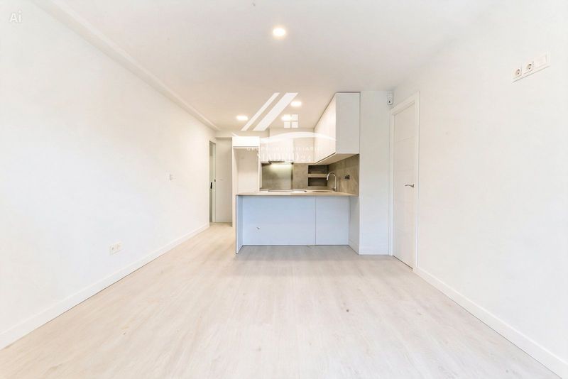 Duplex en vente Madrid. Ref: 2035. Grupo Inmobiliario Madrid 24