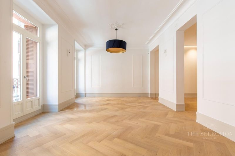 Flat for sale Madrid. Ref: 1113. The Selection Homes