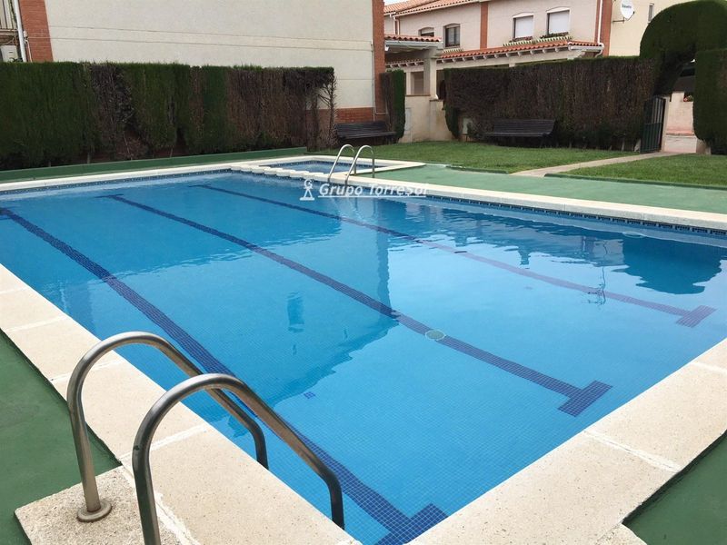 Casa aparellada en lloguer Torredembarra, Tarragona. Ref: 10504. Grupo Torresol