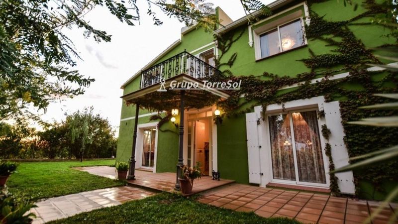 Chalet Independiente en venta Banyeres Del Penedes, Tarragona. Ref: 10551. Grupo Torresol