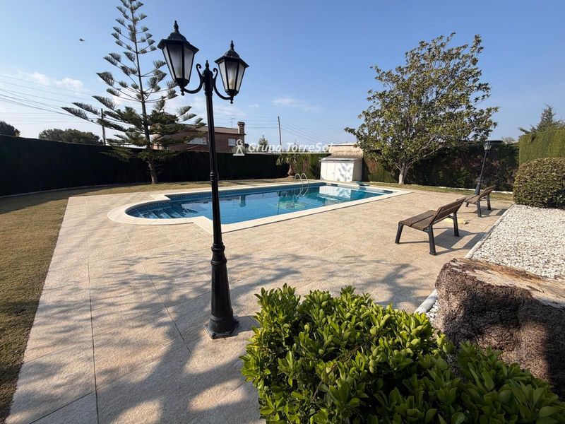 Chalet Independiente en venta Sant Jaume Dels Domenys, Tarragona. Ref: 11126. Grupo Torresol