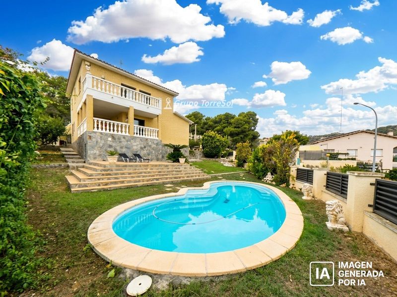 Chalet Independiente en venta Roda De Bara, Tarragona. Ref: 11310. Grupo Torresol