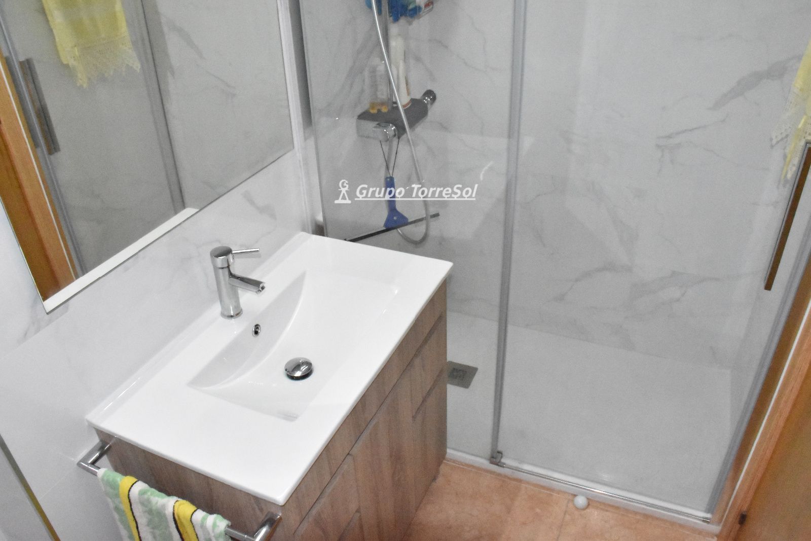 PISO CON PARKING ASCENSOR SEGUNDA LINEA EN CALAFELL