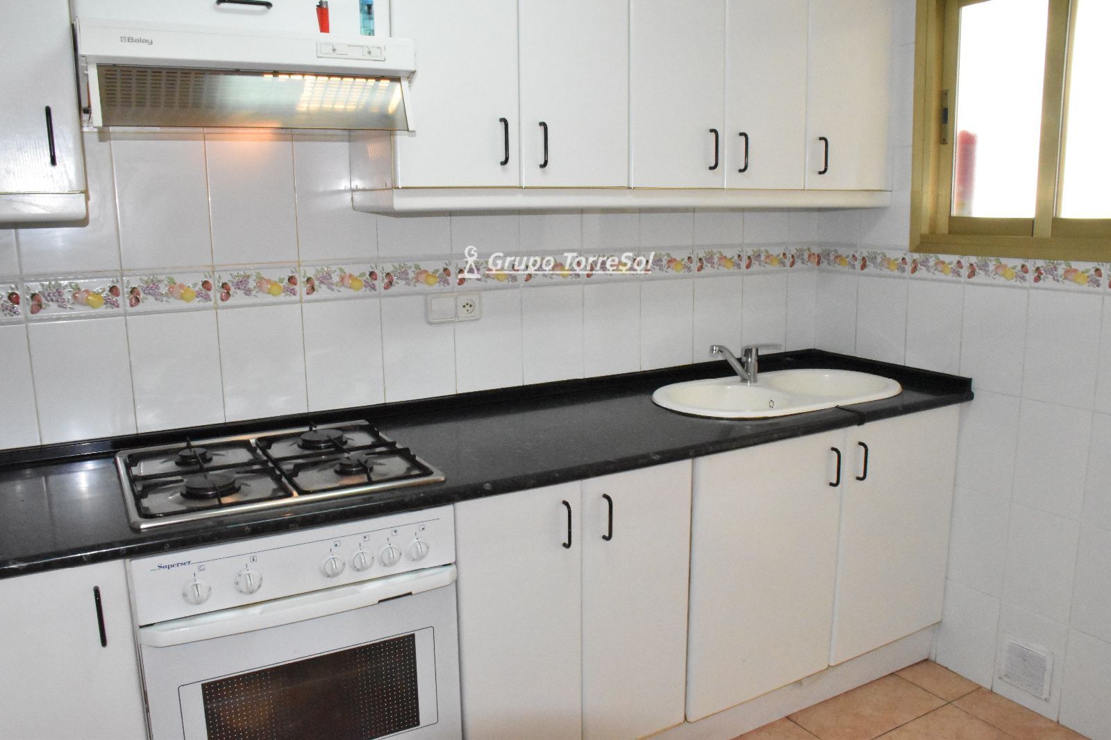 PISO CON PARKING ASCENSOR SEGUNDA LINEA EN CALAFELL