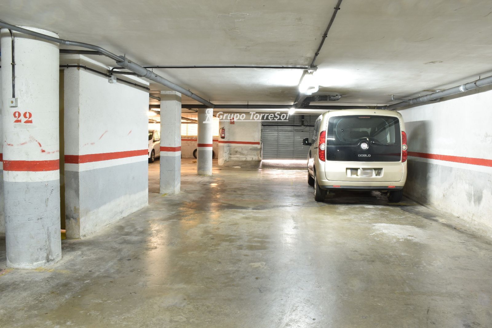 PISO CON PARKING ASCENSOR SEGUNDA LINEA EN CALAFELL
