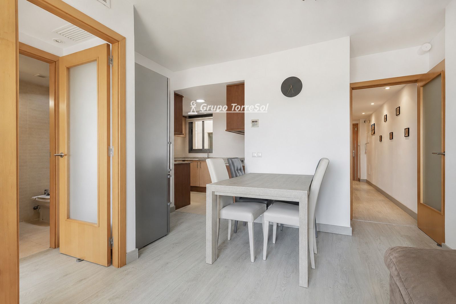 Piso con solárium privado, garaje y vistas al mar en Calafell Pueblo - Foto 7