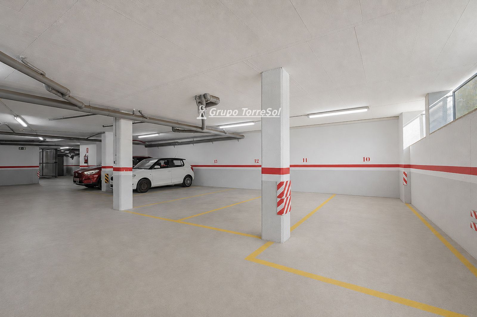 Piso con solárium privado, garaje y vistas al mar en Calafell Pueblo - Foto 14