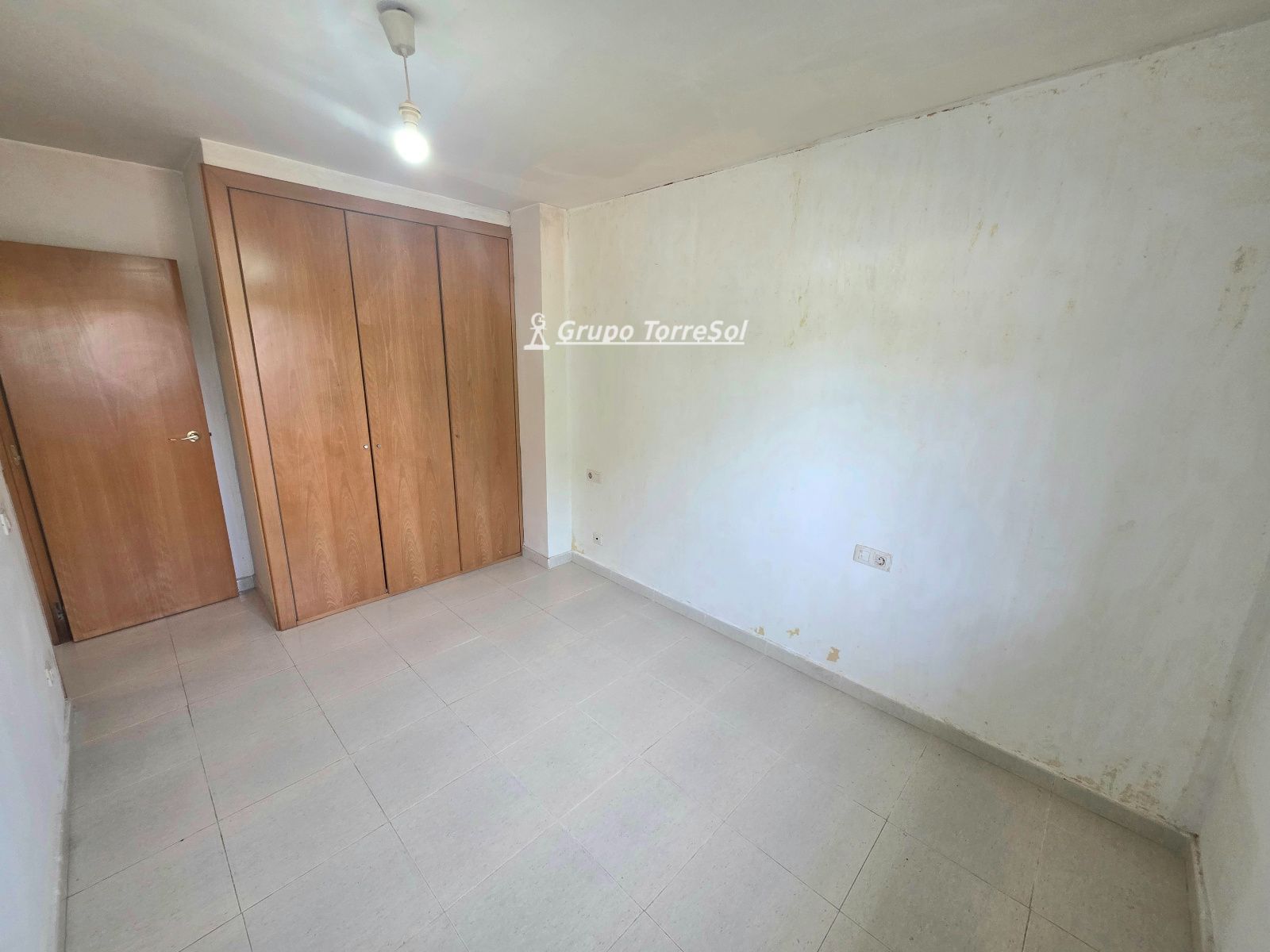 Planta Baja con parking y piscina