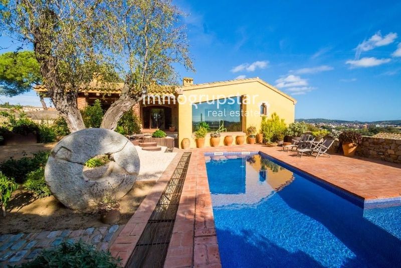 Casa en venta Mont-Ras, Girona. Ref: 1045. Immogrupstar