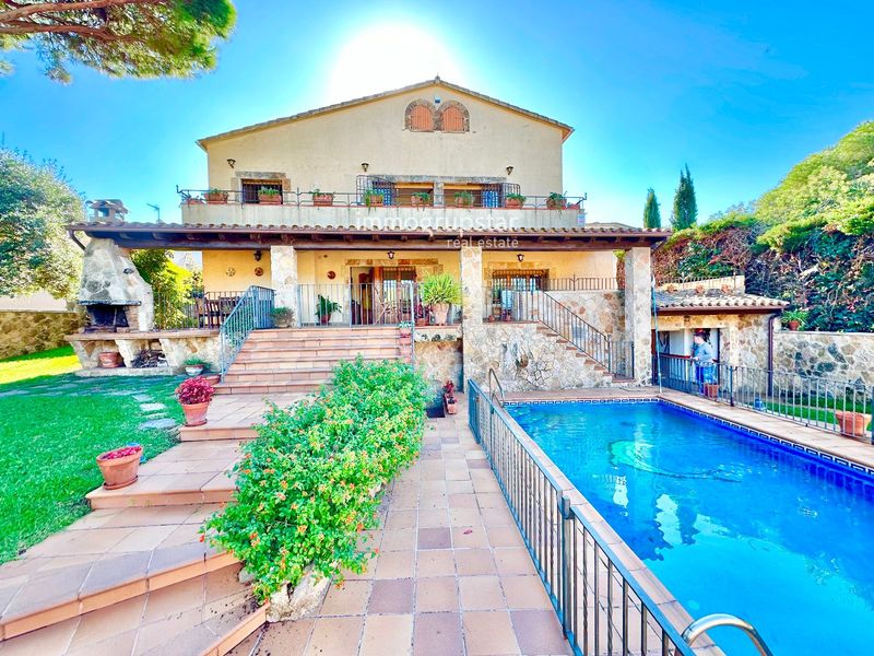 Chalet Independiente en venta Castell-Platja d