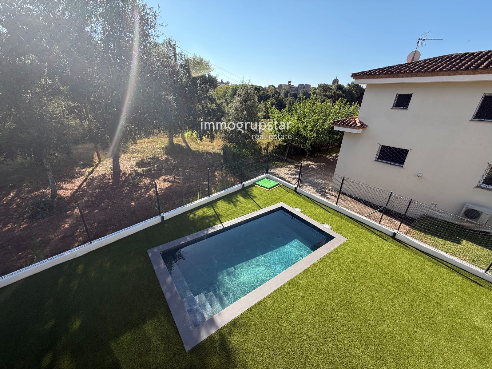 Exclusiva casa de obra nueva con vistas al casco antiguo de Calonge - Foto 35