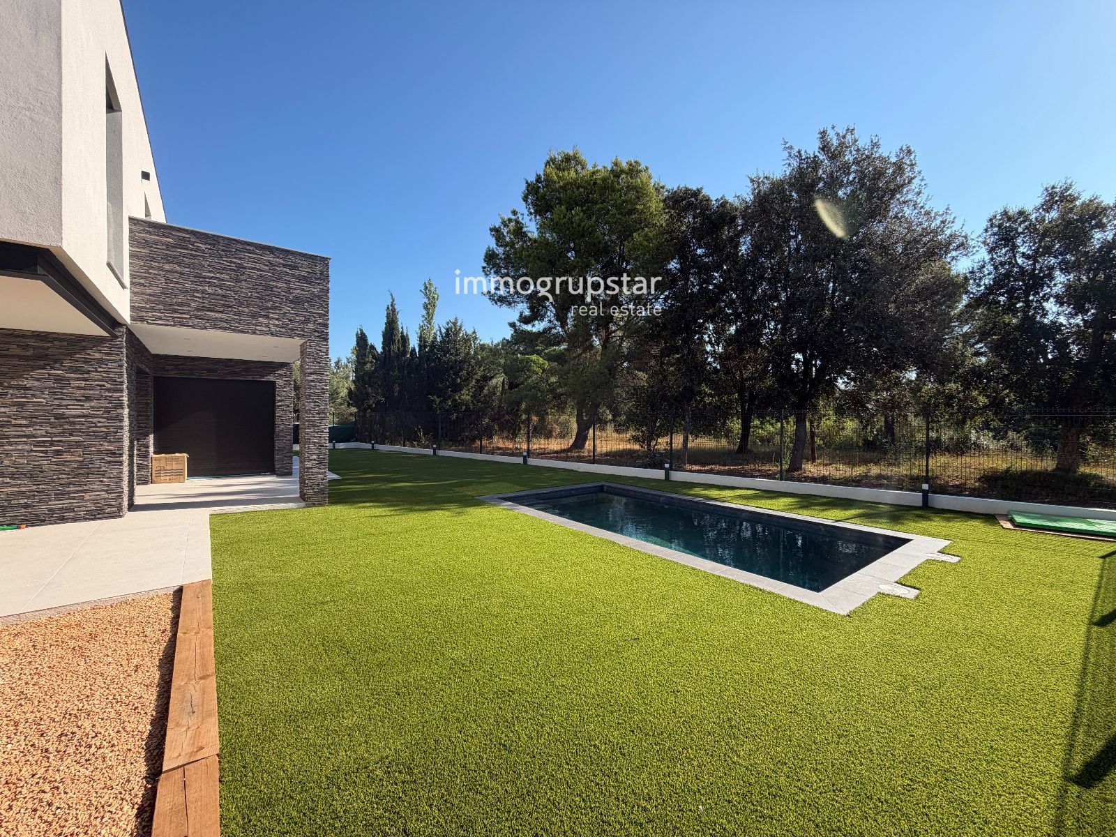 Exclusiva casa de obra nueva con vistas al casco antiguo de Calonge - Foto 34