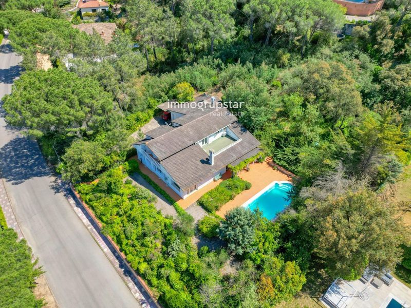 Chalet Independiente en venta Santa Cristina D