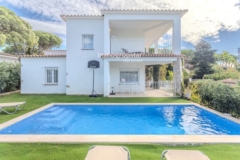 Chalet Independiente en venta Platja D