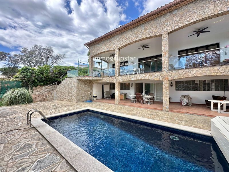 Chalet Independiente en venta Platja D