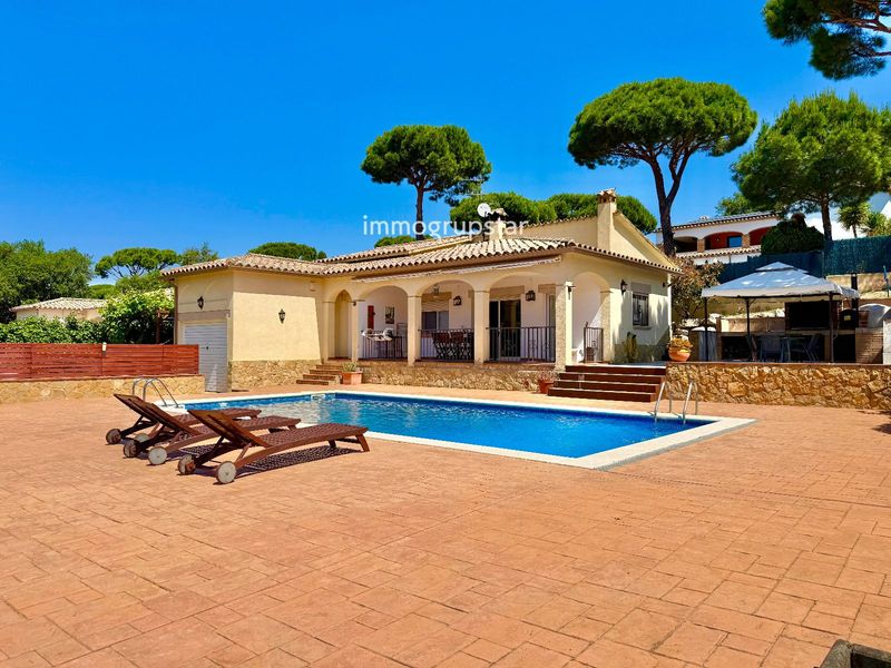 Chalet Independiente en venta Calonge, Girona. Ref: 1409. Immogrupstar