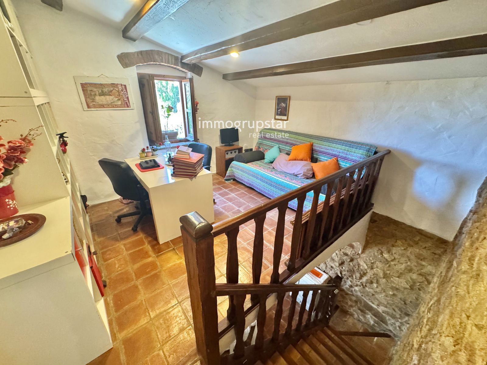 Masía histórica con piscina y terreno - Foto 23