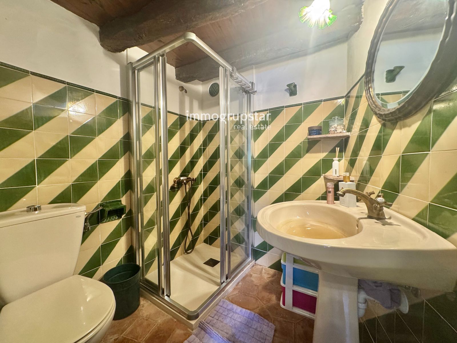 Masía histórica con piscina y terreno - Foto 25